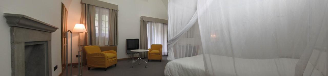 Hotel Cavour Et Des Officiers Bard Exterior foto