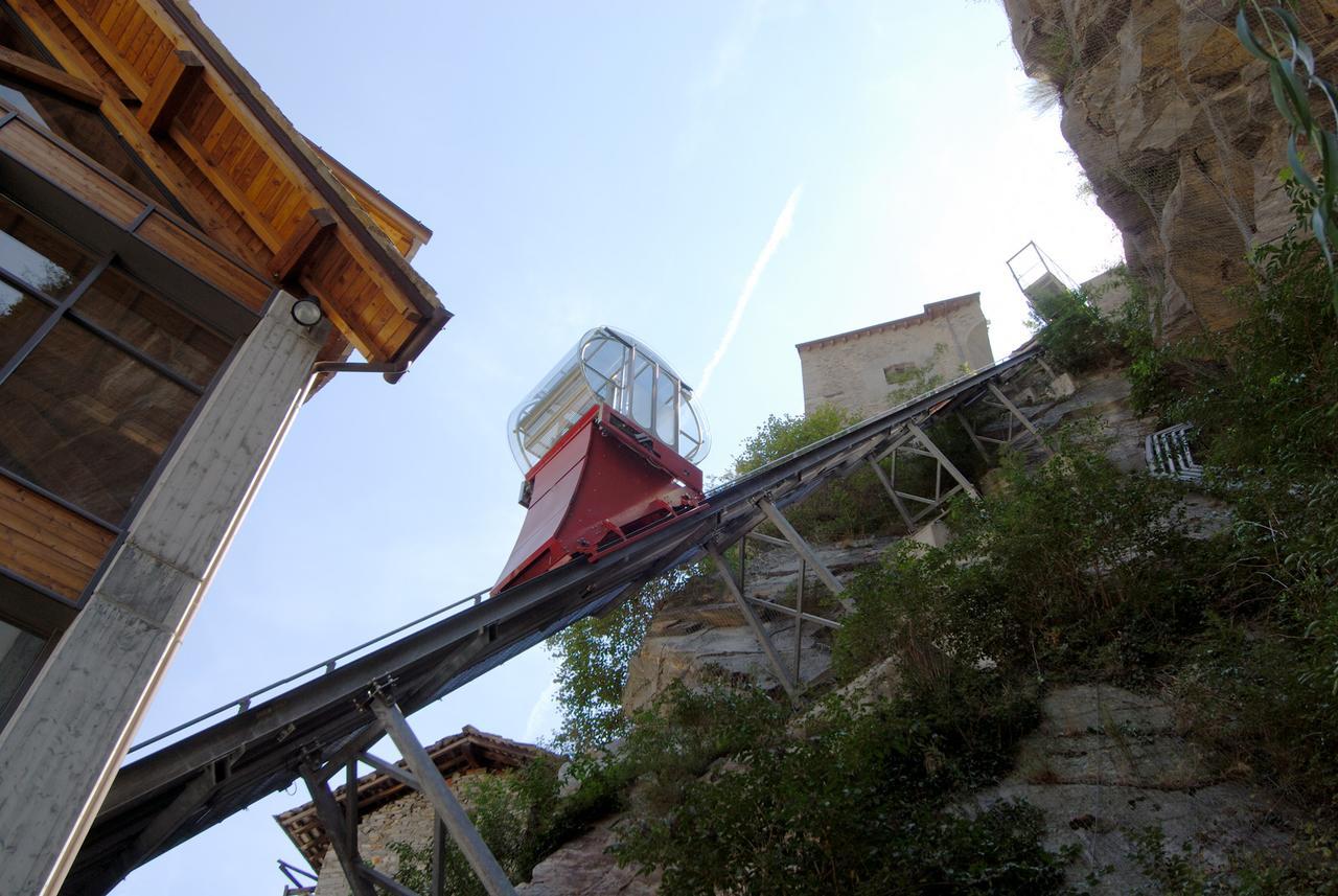 Hotel Cavour Et Des Officiers Bard Exterior foto
